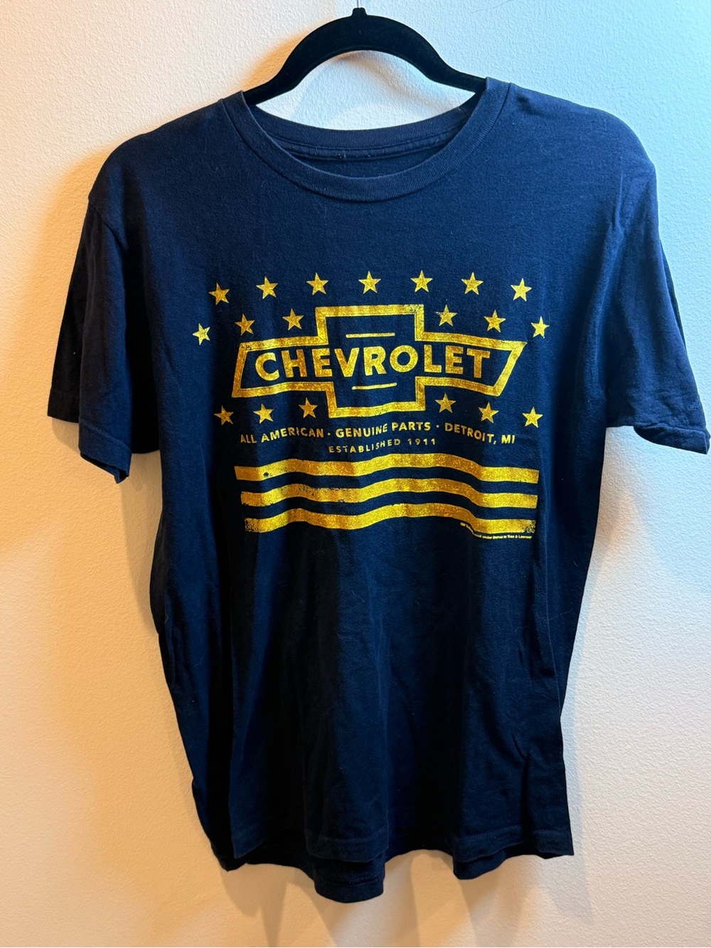 Tee Luv Chevrolet Graphic T-Shirt Medium Navy Blue